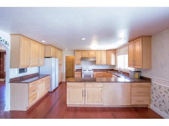 Country, eat in Kitchen, Brazillian cherry wood floors