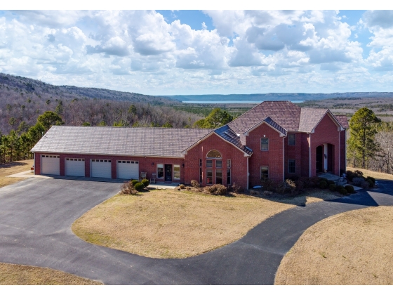 Custom Home 6367 sqft. 4 car garage