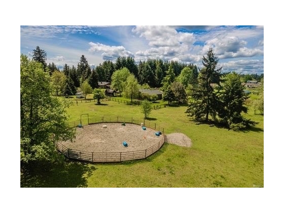 Round Pen and Main Pasture